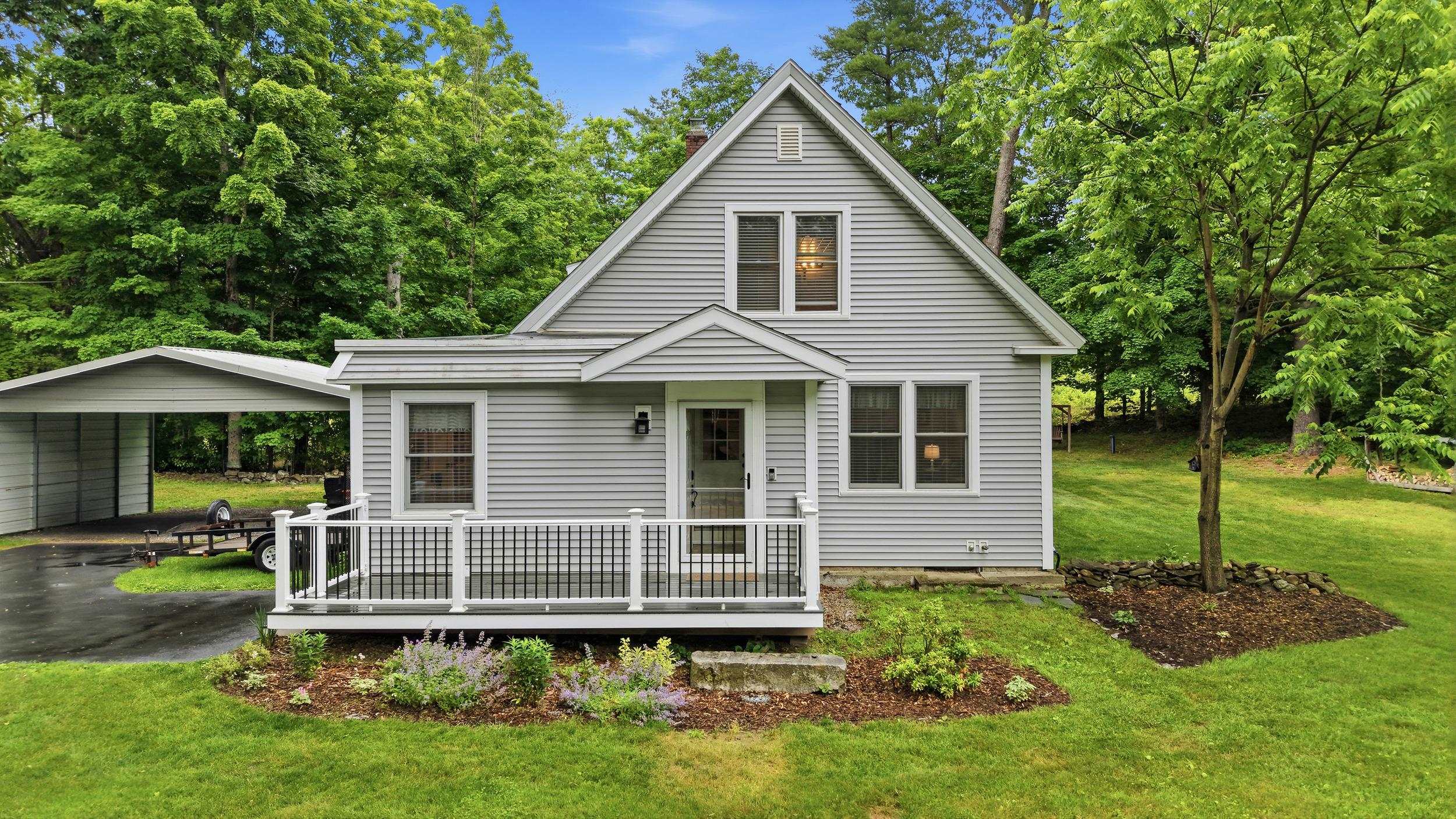 288 Island Pond Road Derry, NH 03038 - Photo 2 of 46