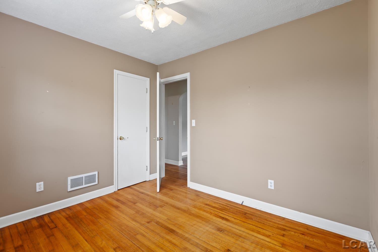 4281 Sycamore Road Palmyra, MI 49268 - Photo 18 of 36
