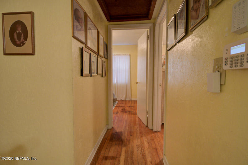 2551 Gayland Road Jacksonville, FL 32218 - Photo 23 of 45 Hallway to Bedrooms