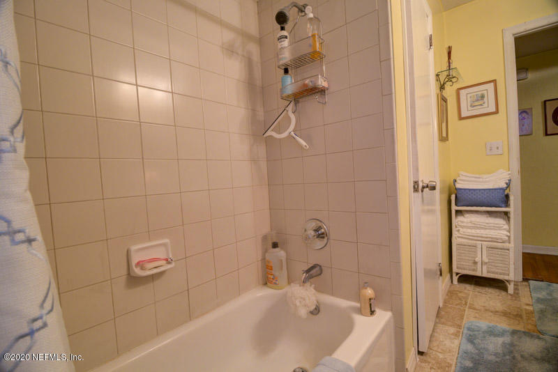 2551 Gayland Road Jacksonville, FL 32218 - Photo 26 of 45 Guest Bath