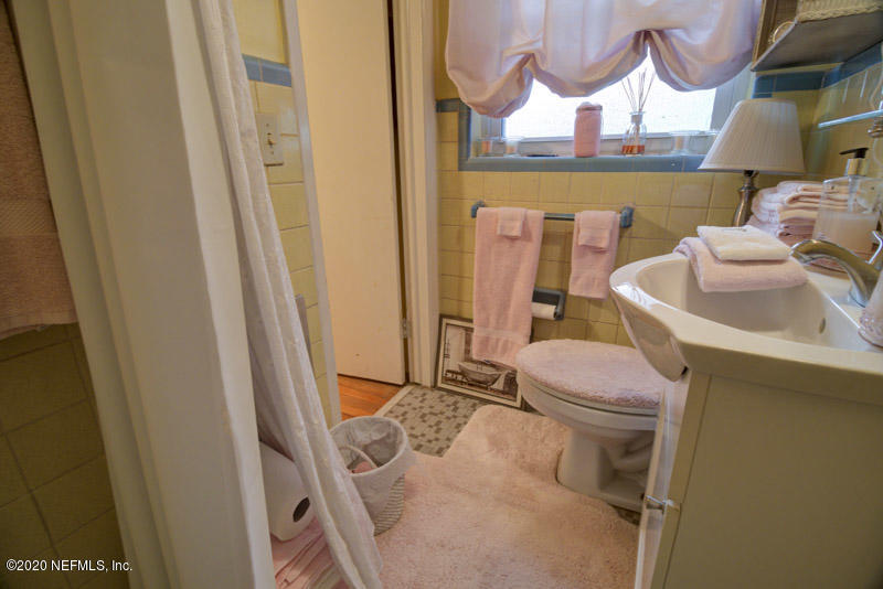 2551 Gayland Road Jacksonville, FL 32218 - Photo 31 of 45 Master Bath