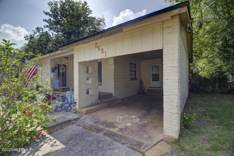 2551 Gayland Road Jacksonville, FL 32218 - Photo 10 of 45 Carport