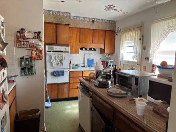 $425,000 | 411 Woodvale Avenue, Deerfield, IL 60015