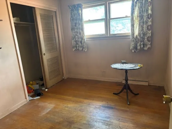 $425,000 | 411 Woodvale Avenue, Deerfield, IL 60015