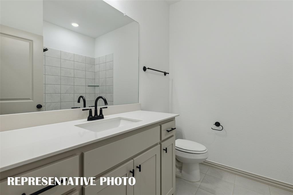 220 Dylan Way Midlothian, TX 76065 - Photo 10 of 16 Guests will feel right at home in our beautifully finished guest bath. REPRESENTATIVE PHOTO