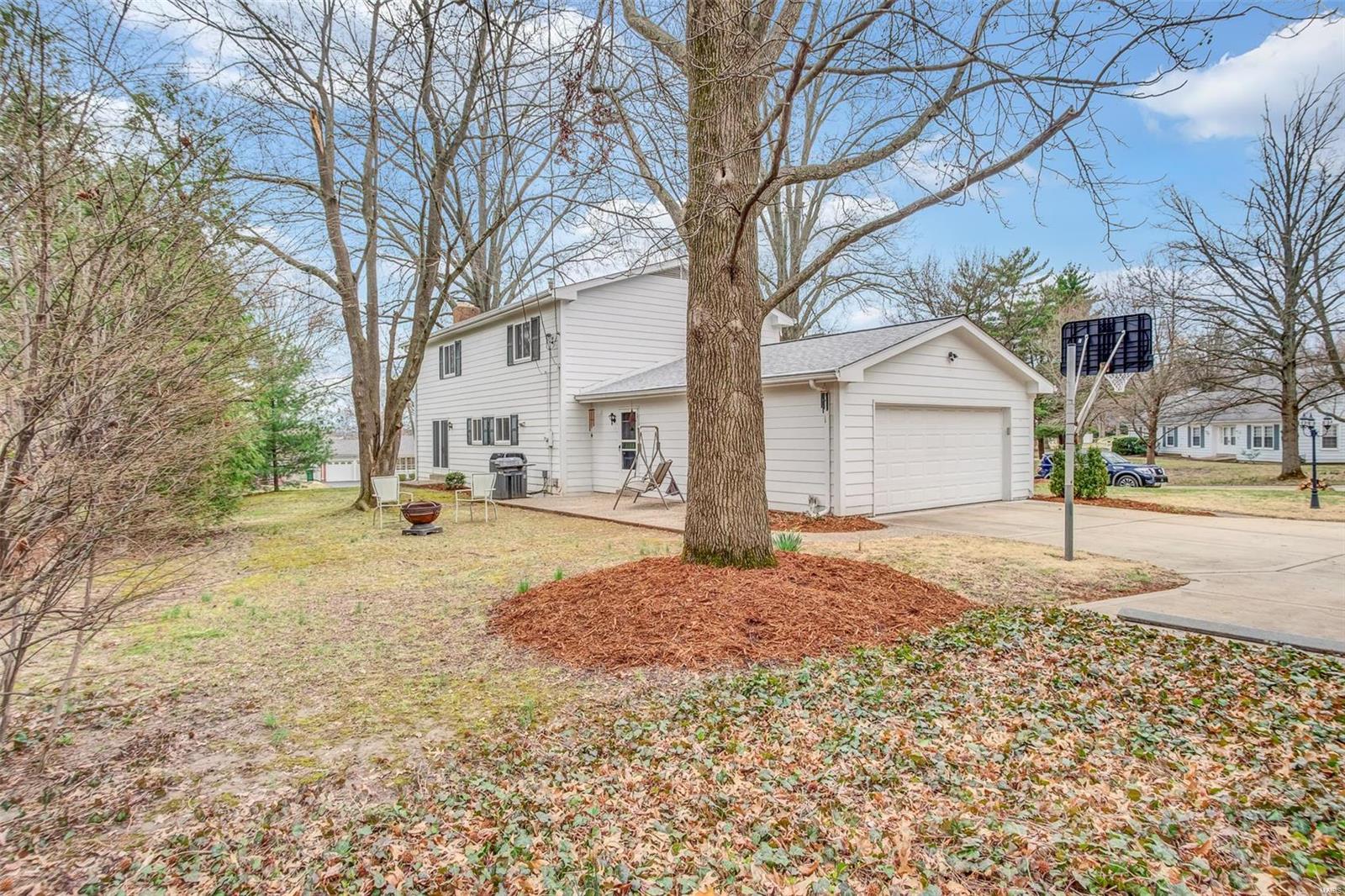 288 Ridge Trail Drive Chesterfield, MO 63017 - Photo 7 of 36 Gallery Image 7