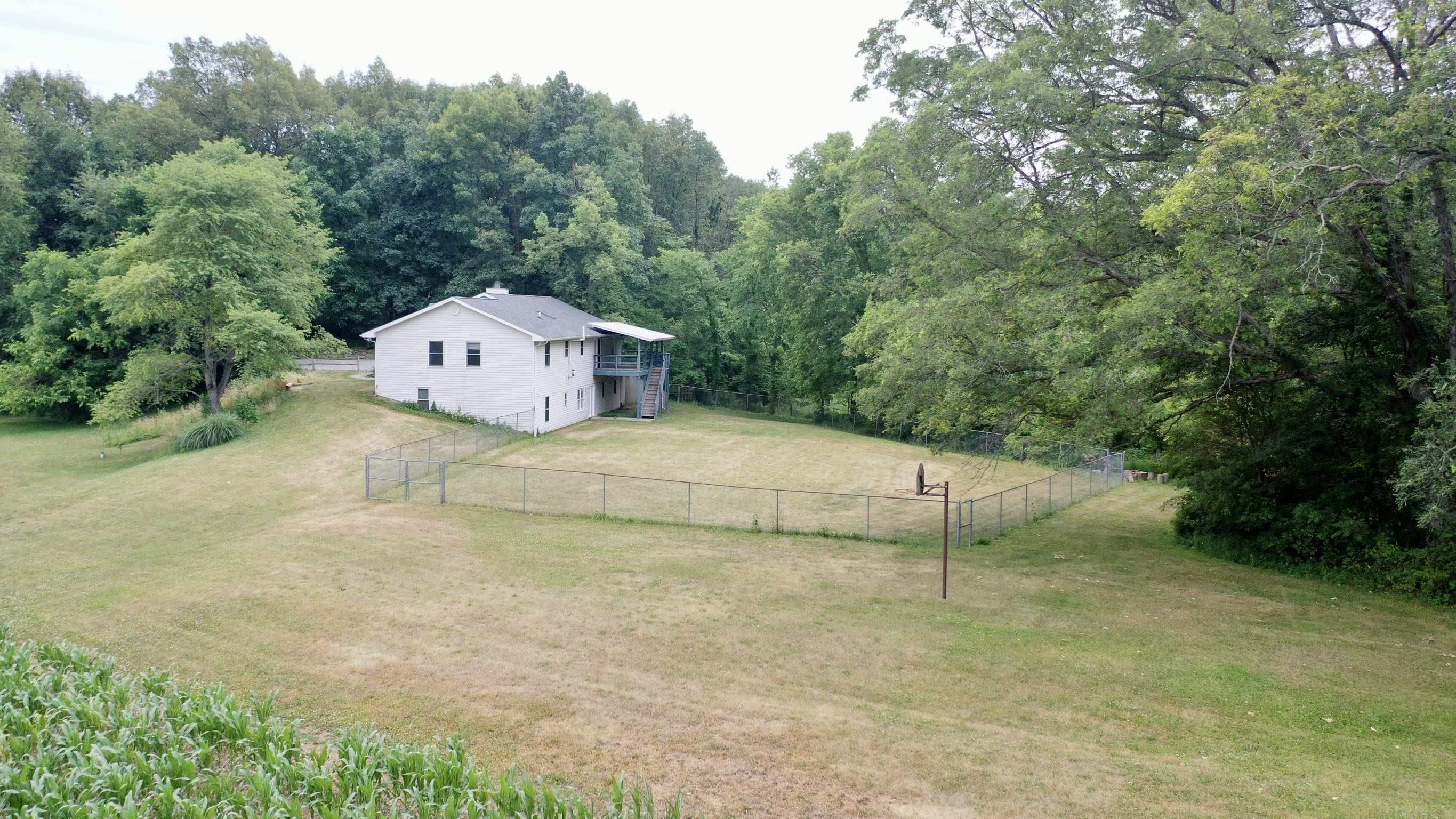 4499 South County Farm Road Warsaw, IN 46580 - Photo 5 of 33