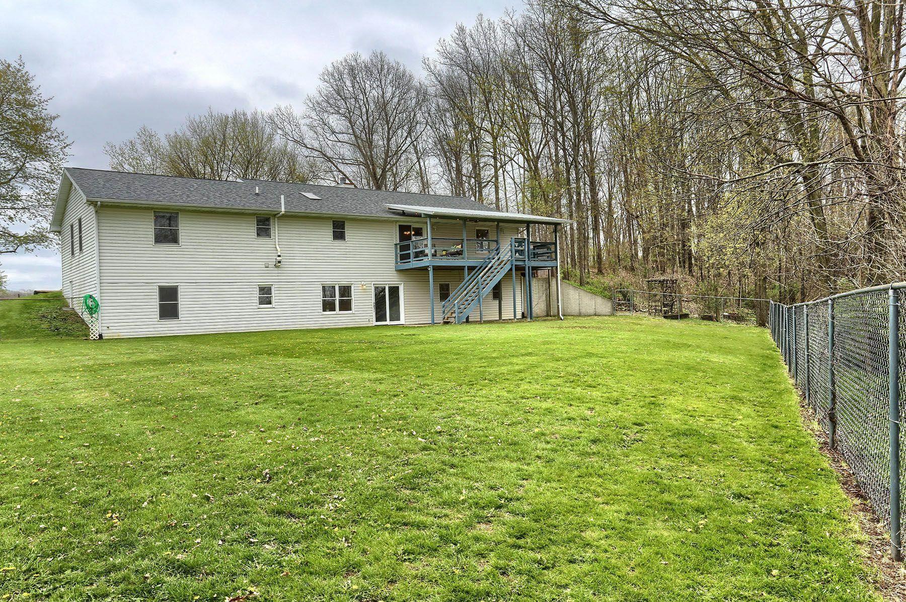 4499 South County Farm Road Warsaw, IN 46580 - Photo 6 of 33
