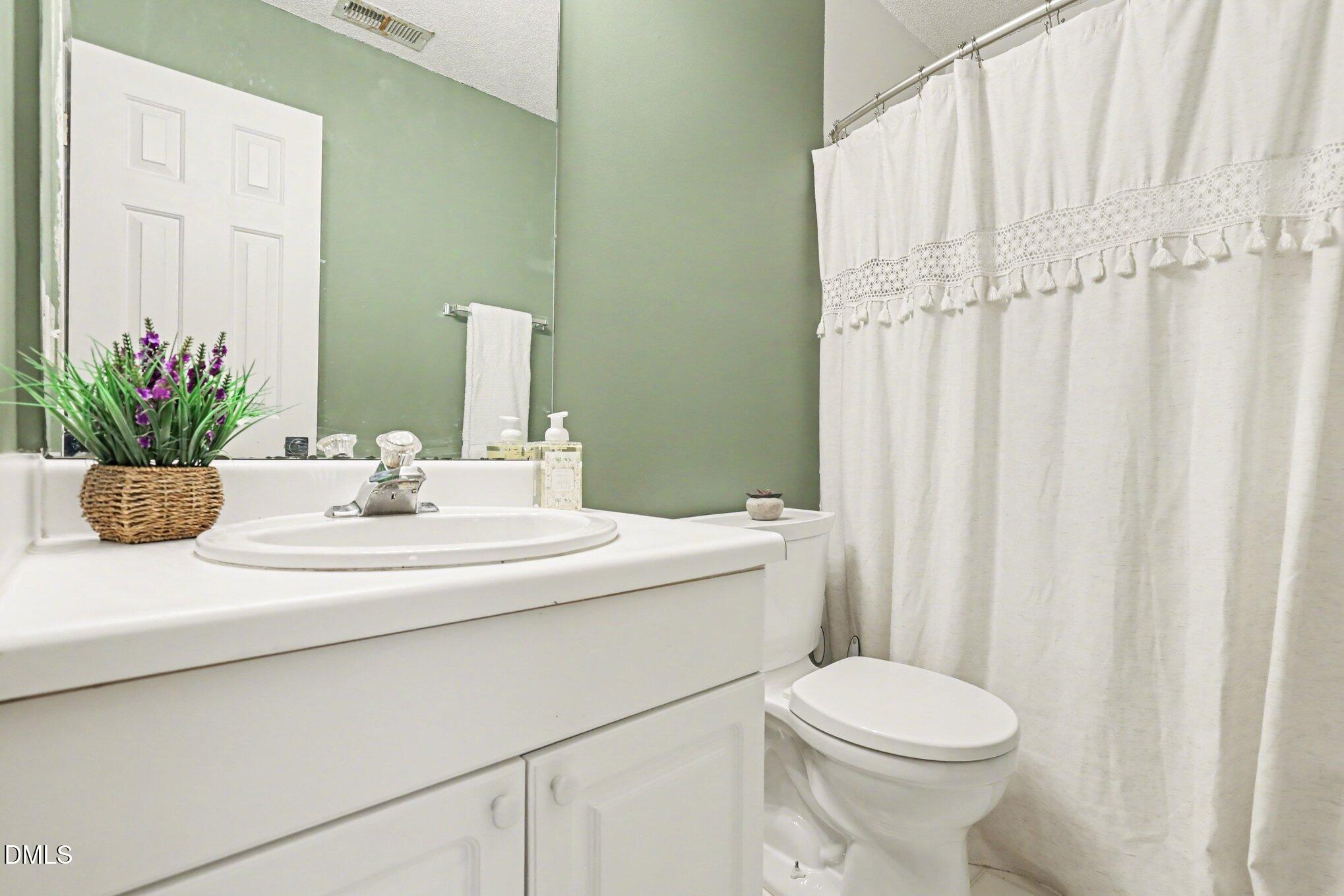 2701 Clonnel Court Raleigh, NC 27604 - Photo 21 of 33