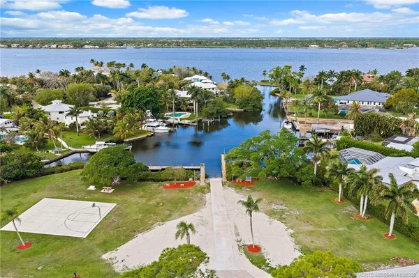 $775,000 | 1763 Northwest Spruce Ridge Drive, Stuart, FL 34994