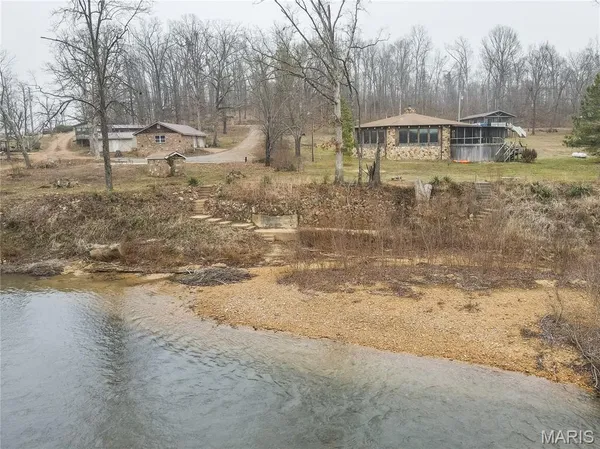 $425,000 | 64 Trails End Lane, Doniphan, MO 63935
