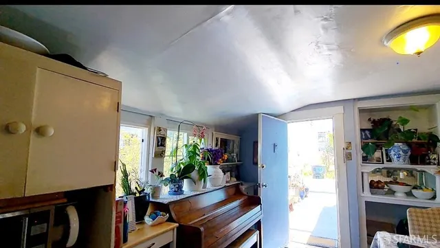 $525,525 | 566 Athens Street, San Francisco, CA 94112