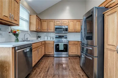 $400,000 | 21513 West 52nd Street, Shawnee, KS 66226