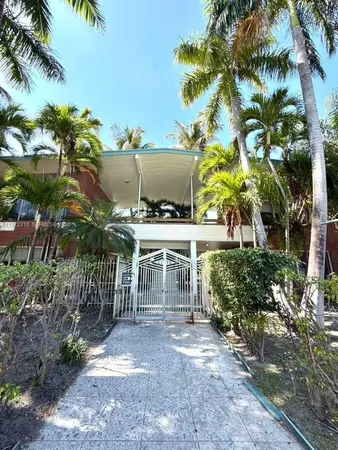 $1,450 | 1770 Meridian Avenue, Unit 114, Miami Beach, FL 33139