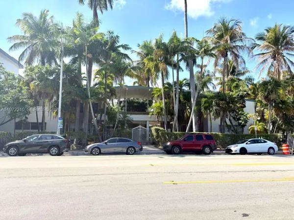 $1,450 | 1770 Meridian Avenue, Unit 114, Miami Beach, FL 33139