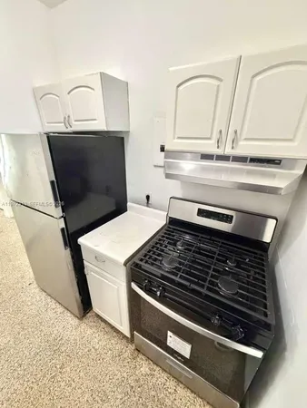 $1,450 | 1770 Meridian Avenue, Unit 114, Miami Beach, FL 33139