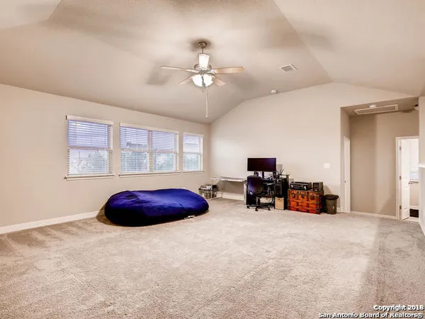 $2,400 | 8943 High Branch, San Antonio, TX 78254