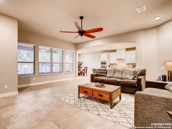 $2,400 | 8943 High Branch, San Antonio, TX 78254