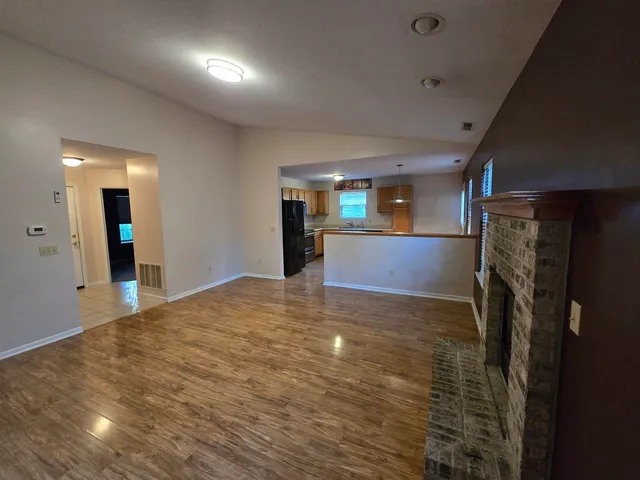 $1,900 | 235 Spring Forest Court, Fort Wayne, IN 46804