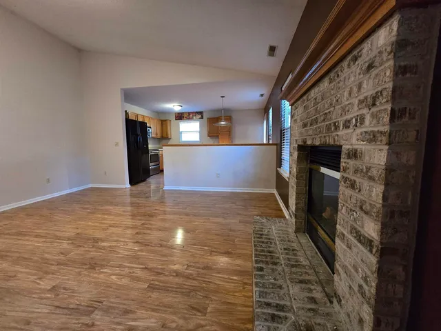 $1,900 | 235 Spring Forest Court, Fort Wayne, IN 46804