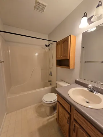 $1,900 | 235 Spring Forest Court, Fort Wayne, IN 46804