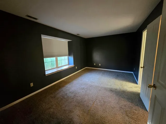 $1,900 | 235 Spring Forest Court, Fort Wayne, IN 46804