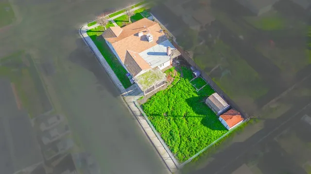 $375,000 | 1202 Golden Gate Avenue, Dos Palos, CA 93620