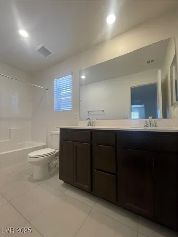 $2,300 | 4217 Zilker Pk Avenue, North Las Vegas, NV 89081