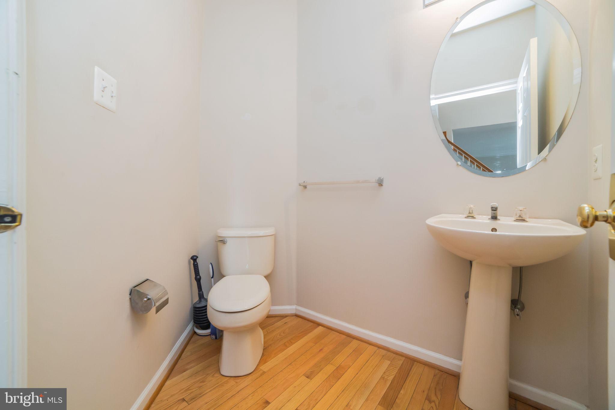 3072 Highley Road Audubon, PA 19403 - Photo 16 of 35 Powder Room