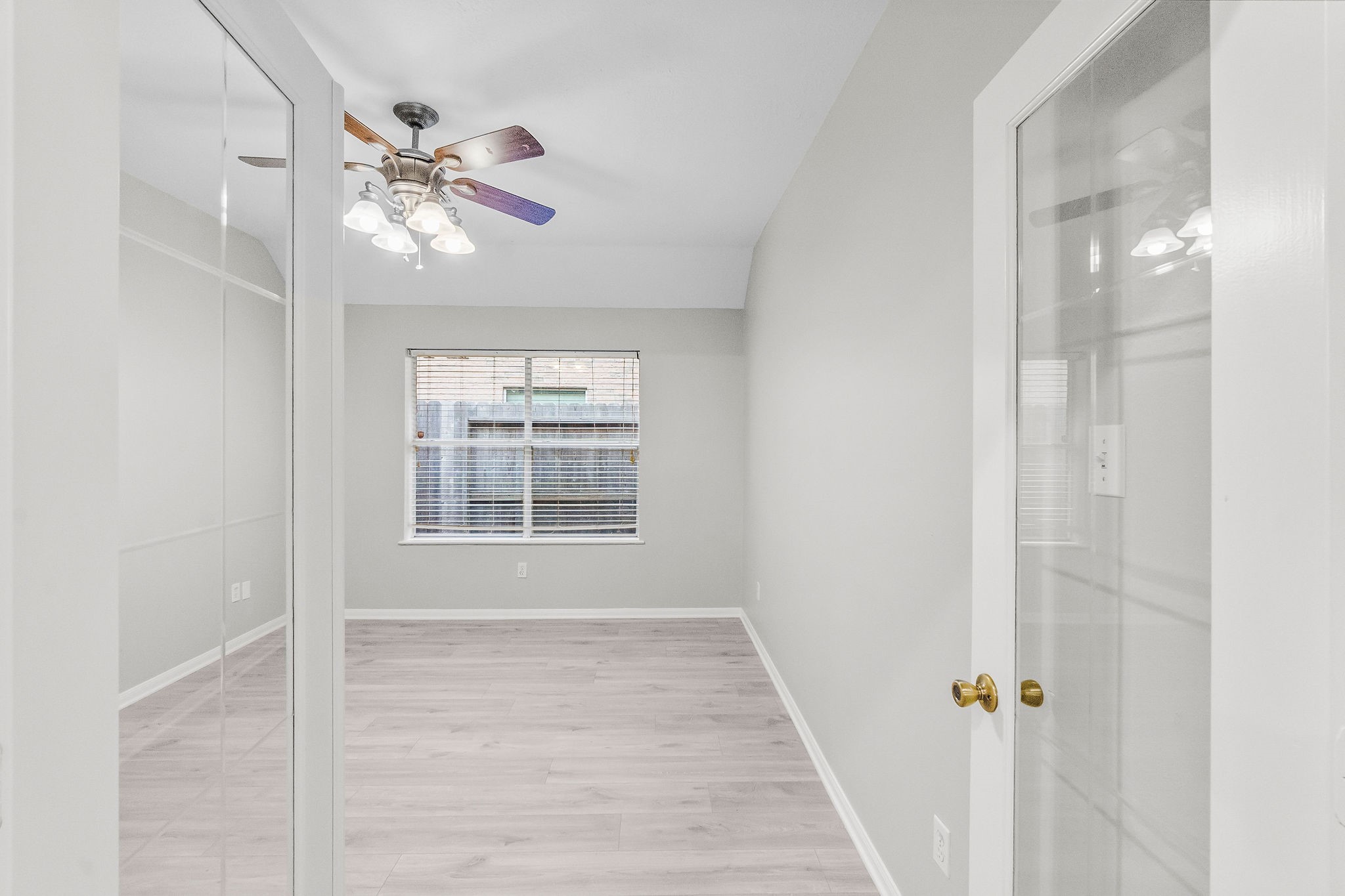 155 North Wimberly Way Conroe, TX 77385 - Photo 12 of 43 office/flex space