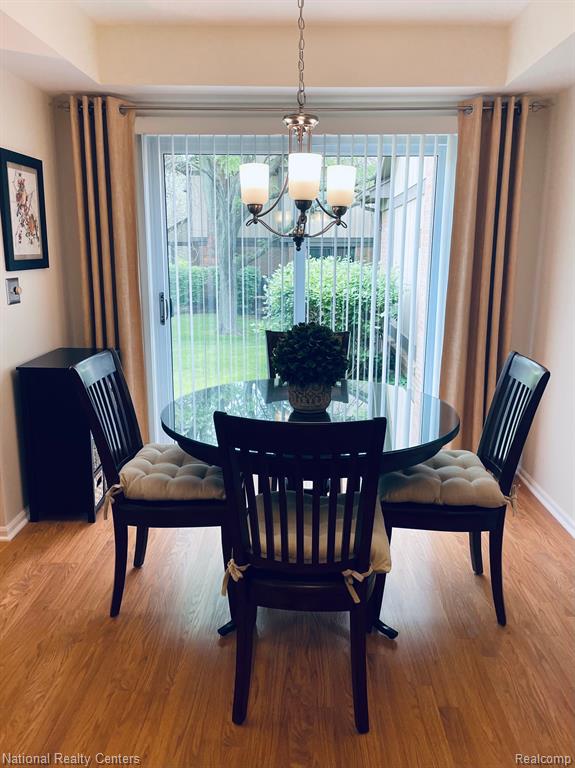 286 Meadow Bridge Drive Rochester Hills, MI 48307 - Photo 13 of 35
