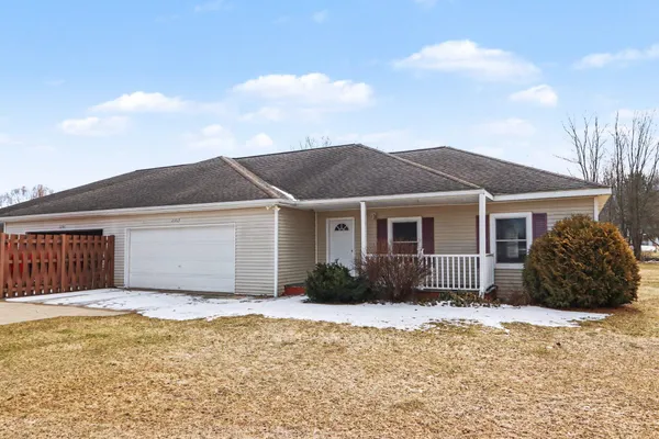 $1,600 | 23763 Humming Bird Avenue, Mattawan, MI 49071