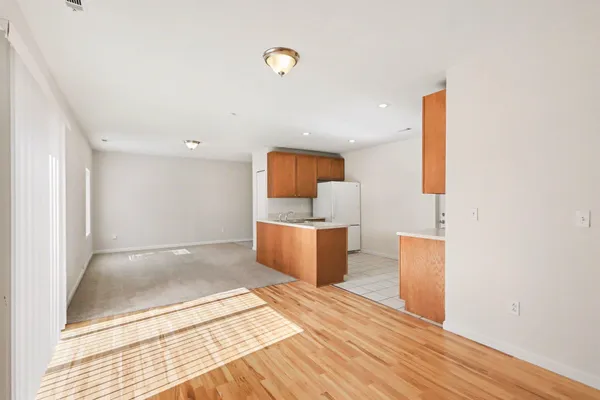 $1,600 | 23763 Humming Bird Avenue, Mattawan, MI 49071