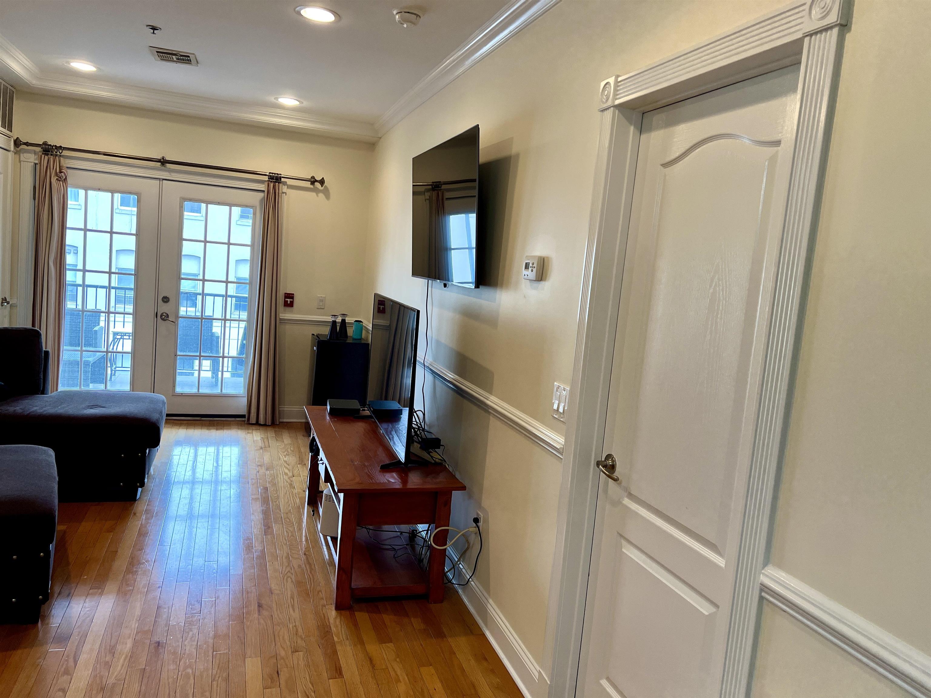 719 Monroe Street, Unit 3 Hoboken, NJ 07030 - Photo 5 of 12
