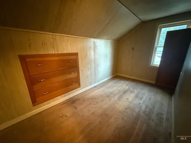 $249,900 | 444 East 4th Avenue, Glenns Ferry, ID 83623