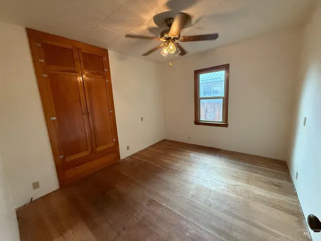 $249,900 | 444 East 4th Avenue, Glenns Ferry, ID 83623