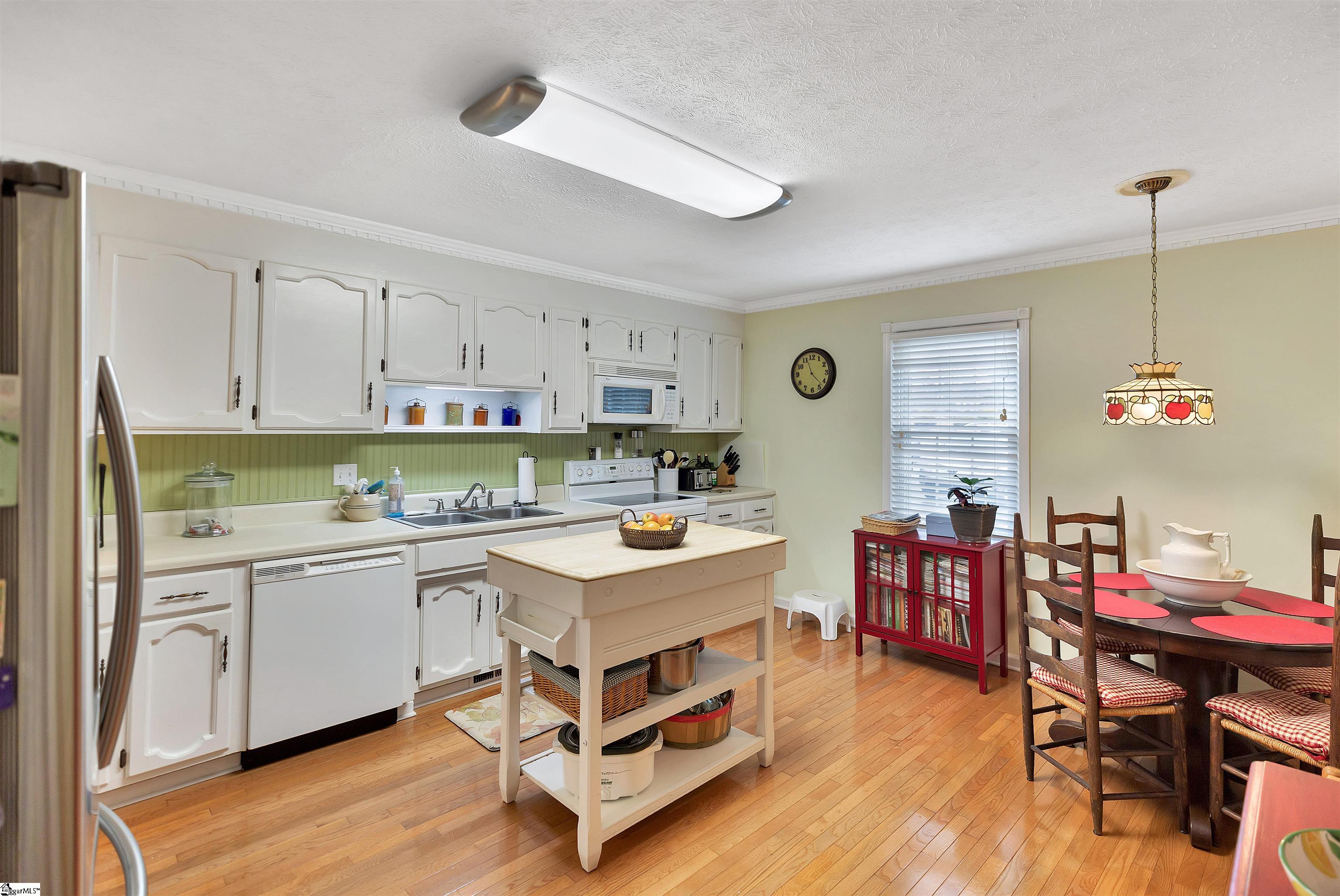 303 Asbury Circle Easley, SC 29640 - Photo 15 of 45