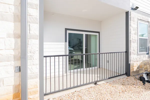 $1,350 | 2101 Reinke Road, Unit 8101, Waller, TX 77484