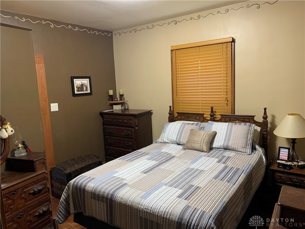 997 Toby Road Eaton, OH 45320 - Photo 12 of 20 Master Bed