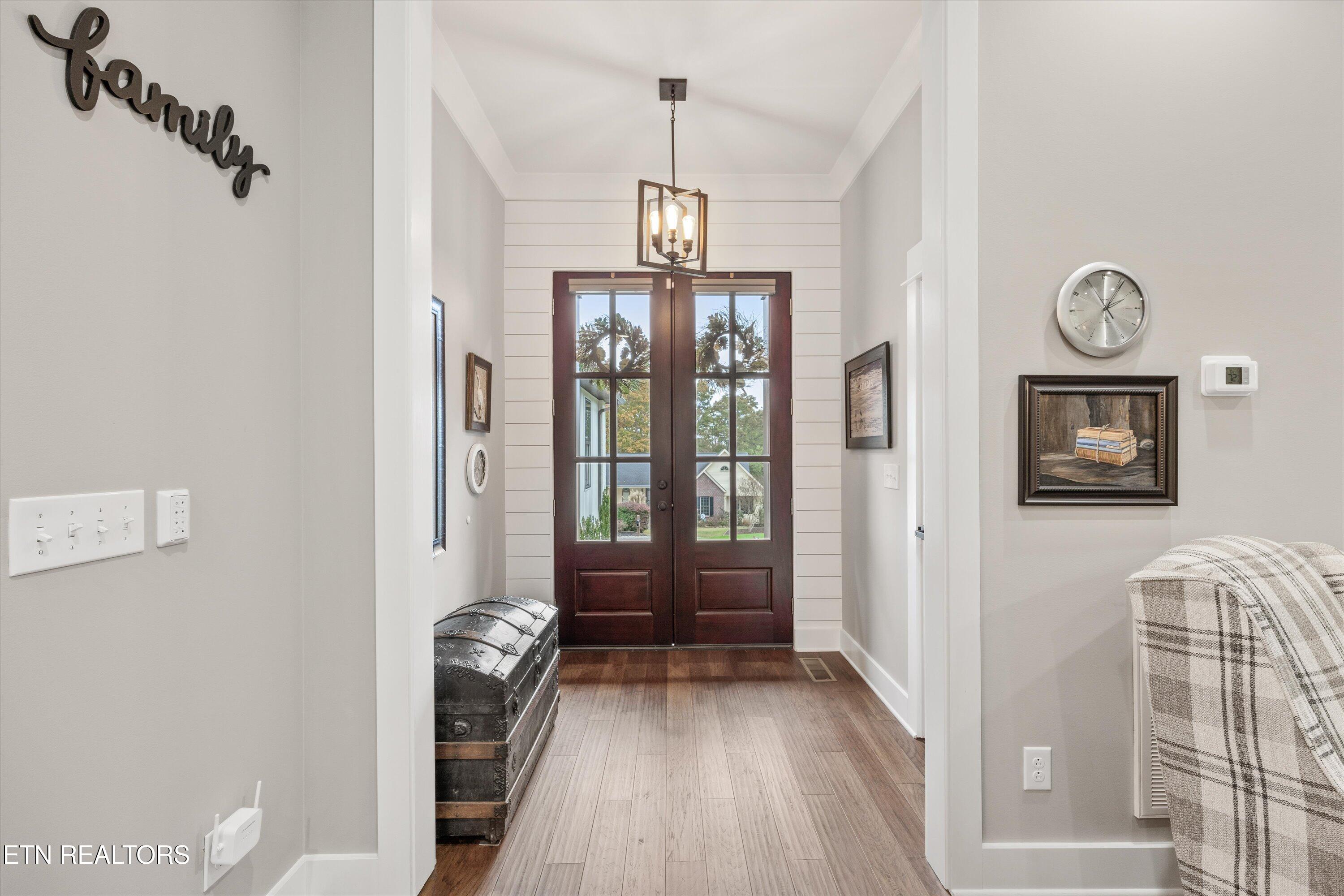 364 Mingo Way Loudon, TN 37774 - Photo 28 of 55 Modern Light Fixtures-grand entry