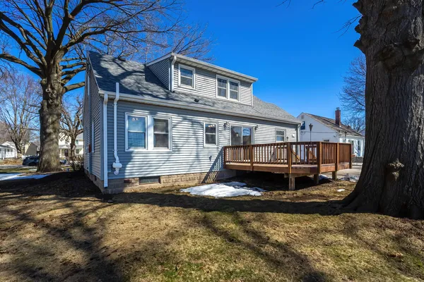 $320,000 | 317 West Le Claire Road, Eldridge, IA 52748
