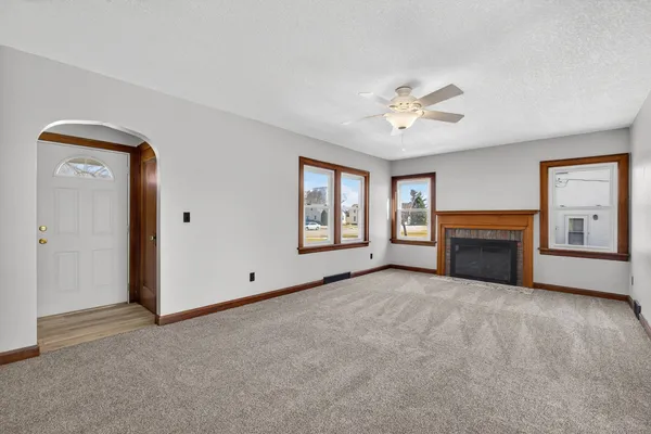 $320,000 | 317 West Le Claire Road, Eldridge, IA 52748