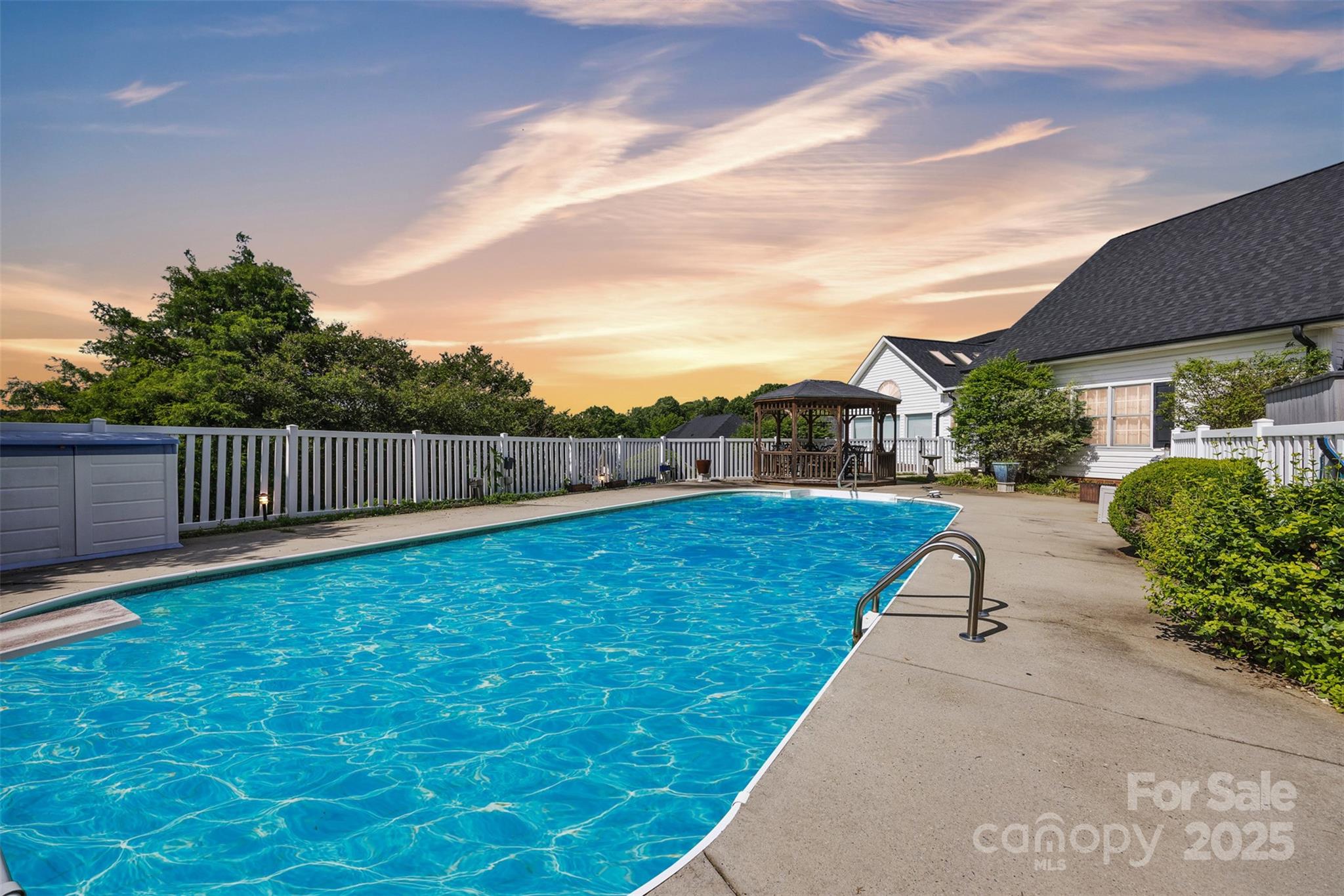 129 Renaissance Place Statesville, NC 28625 - Photo 4 of 43