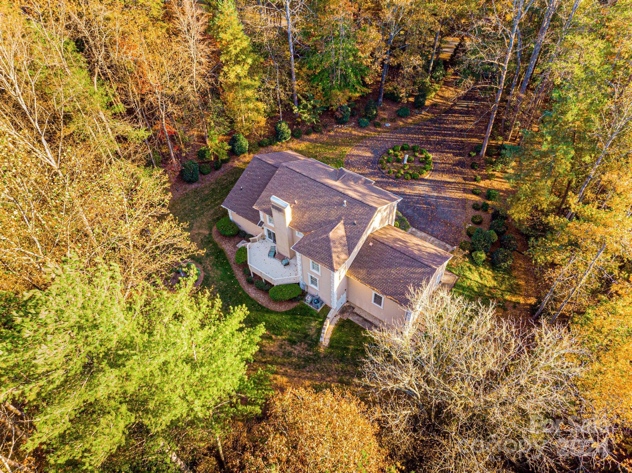 101 Lost Corner Road Morganton, NC 28655 - Photo 4 of 46 Gallery Image 4