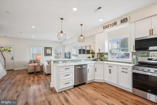 $2,900 | 607 B North Street, Easton, MD 21601