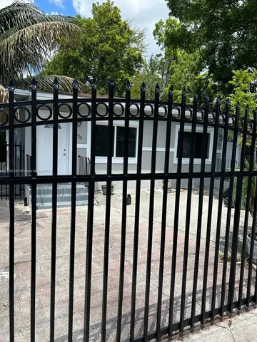 $750,000 | 7710 Northeast 1st Court, Miami, FL 33138