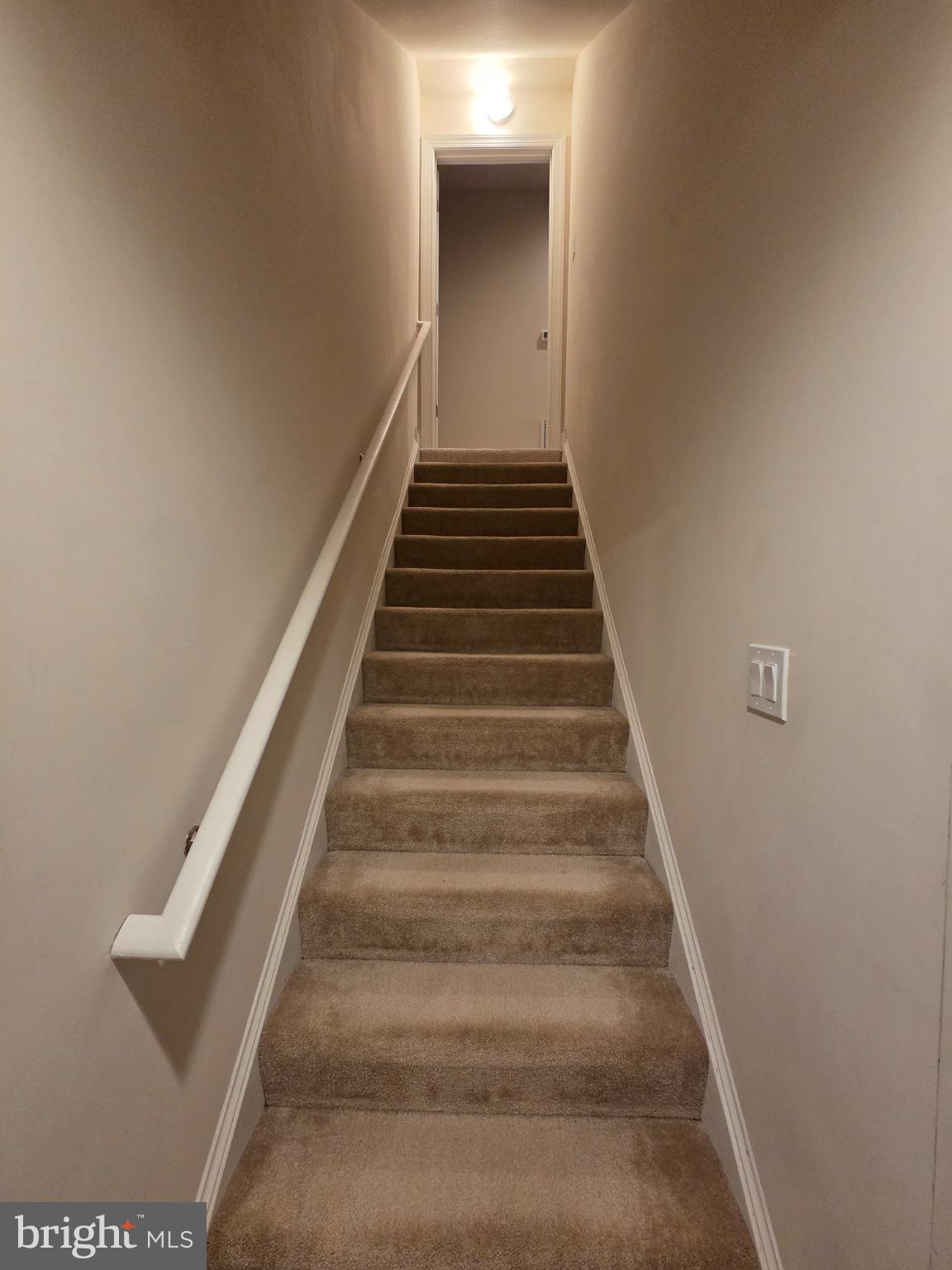 5394 MacDonald Road Woodbridge, VA 22193 - Photo 55 of 70 Inviting ascent to upper living space.