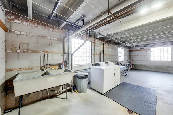 $260,000 | 2201 Central Street, Unit 1, Evanston, IL 60201