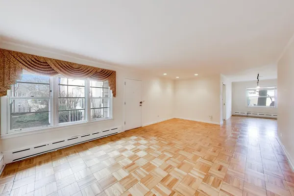 $260,000 | 2201 Central Street, Unit 1, Evanston, IL 60201