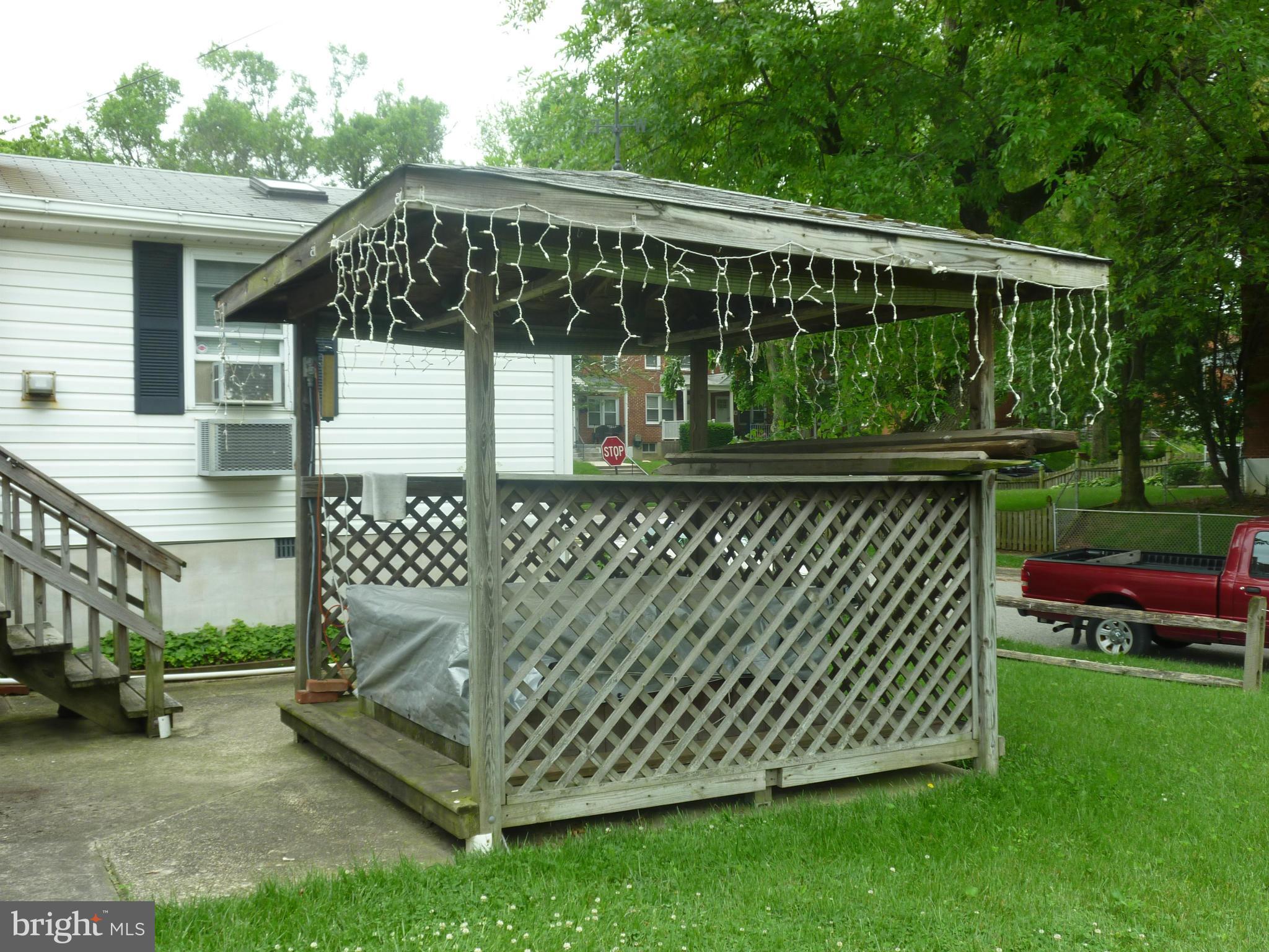 3670 Clarenell Road Baltimore, MD 21229 - Photo 28 of 29 Exterior (Rear)
